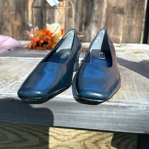 M Patrick Women 7.5W Black Leather Pumps Comfort Business Casual Block Heels